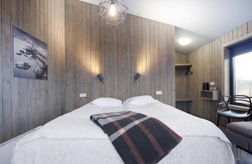Arnarstapi Hotel | Arnarstapi Cottages