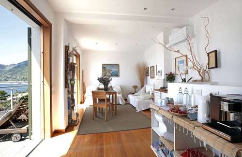 Manarola House | Arpaiu - Odeyo Sas