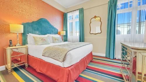 Napier Hotel | Art Deco Masonic Hotel