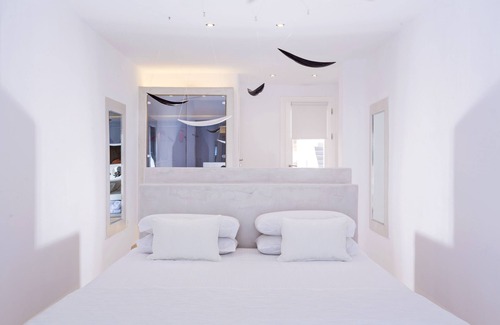 Pyrgos Hotel | Art Hotel Santorini