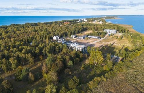 Uniescie Apartment | Art Lake Baltic Resort z basenem - by Royal Aparts