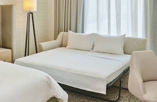 Central Sarasota Hotel | Art Ovation Hotel, Autograph Collection