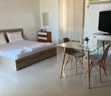 Koroni Apartment | ARTAKi R APARTMENTS