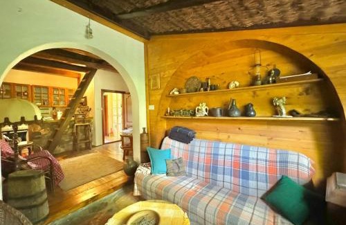 Donje Polje Apartment | Artistic Garden House