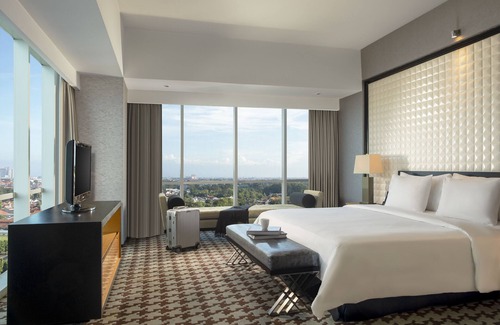 Wonokromo Hotel | Artotel TS Suites Surabaya