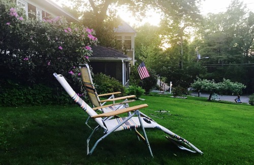 Northport House | Arts & Crafts Cottage In Picturesque Bayside, Maine