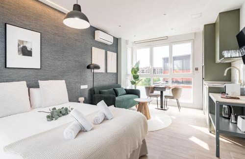 Ciudad Lineal Apartment | Arturo Soria Stays by Charming