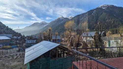 Aru Valley House | Aru Heights Guest House