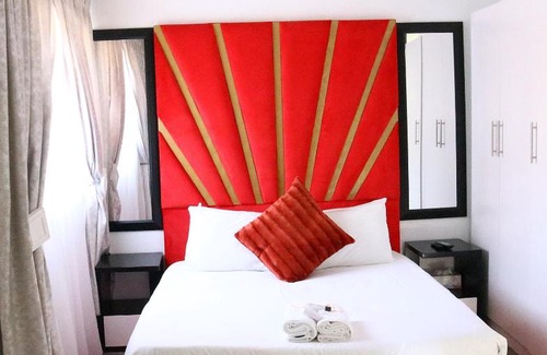 Dundee House | Arusha Lodge