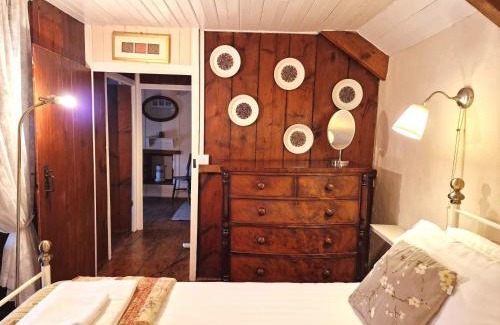 New Quay House | Arwel