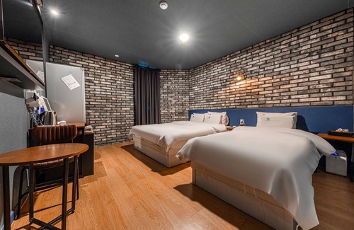 Oncheon-dong Hotel | Asan Wol