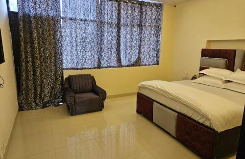 Greater Noida Bed & Breakfast | Ashirwaad 249