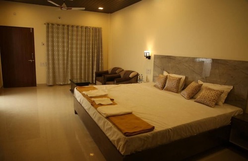 Alibaug Hotel | Ashoka Lawns and Resort