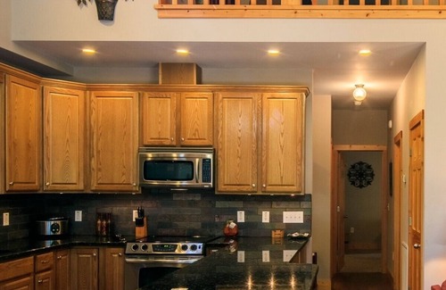 Charter Hills House | Aspen Acres - Less Than 2 Miles to Slopes