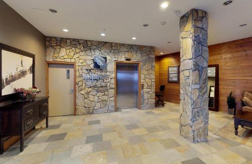 Big White Ski Resort Apartment | Aspens 4607