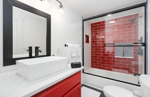 Bloomington House | Assembly Hall Hideaway - Walk To Stadiums!