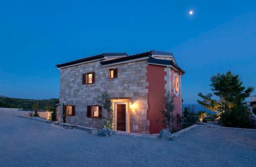 Hvar Villa | Astounding Hvar Villa 4 Bedrooms Villa Crystal Hvar 1 Mesmerizing Sea Views & Private Infinity Pool