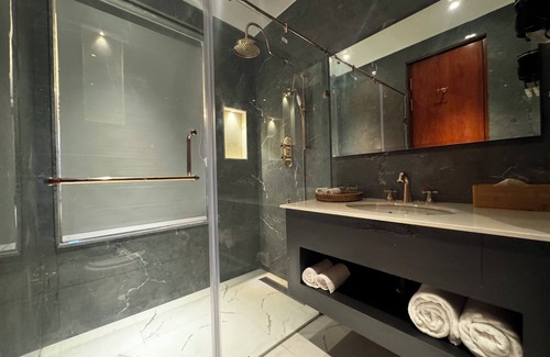 Kumarhatti Hotel | Astra Resort and Caffe