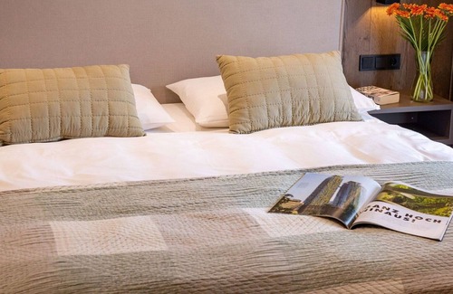 Bruck an der Grossglocknerstrasse Apartment | Nice apartment for 4 people with WIFI, TV, terrace, pets allowed and parking