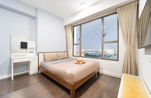 Bach Dang Riverside Apartment | AT-HOME RIVER GATE Apartment near Ben Thanh Market