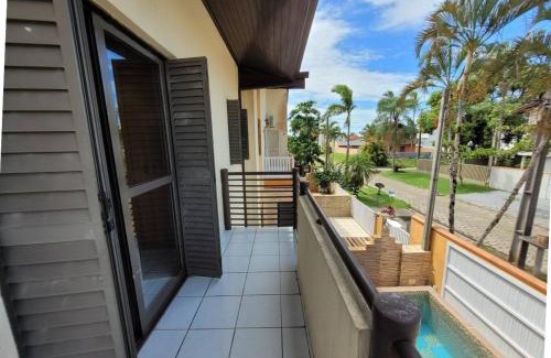 Pontal do Parana House | ATAMI STAY Casa em Condomínio com Piscina Aquecida pertinho do Mar