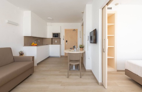 Vilanova I la Geltru Apartment | Atenea Park - Suites Apartments