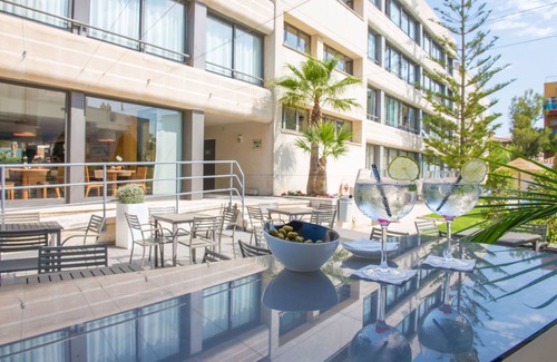 Vilanova I la Geltru Apartment | Atenea Park - Suites Apartments