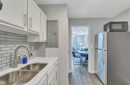 Austell House | ATH - Davis Drive · 2BR New! Clean! Stylish! & Pets Welcome