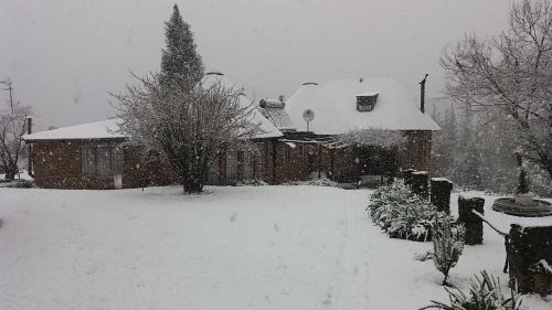 Hogsback Ski Chalet | Athanor Cottages