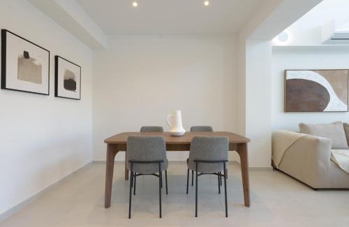 Elliniko Apartment | Athenean Private Pool Haven