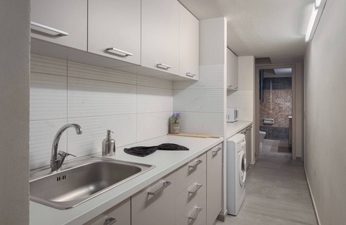 Ampelokipoi Apartment | Athenian Heritage Residences