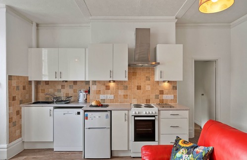Roundham Apartment | Atherfield Apartments No. 2 - Bay Tree View