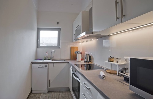 Khalandrion Apartment | Athina 2BR Apt, Fully Equipped, Kitchen, AC, WiFi