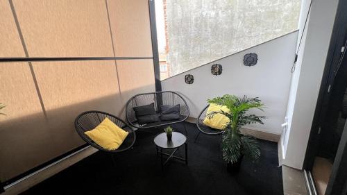 Huerta de Santa Teresa Apartment | Atico moderno en Nervion con terraza