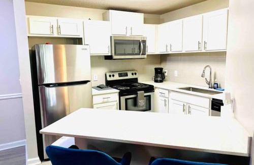 Loring Heights Apartment | ATL Entire Apartment: 10 MIN to Everything!