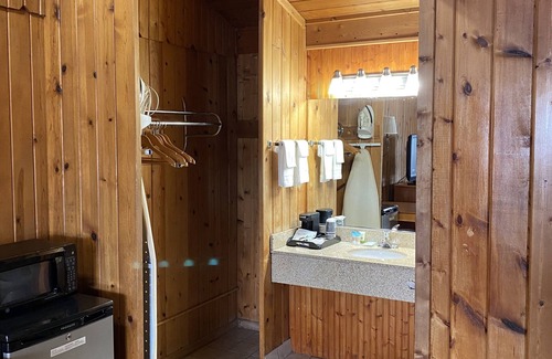 Chincoteague Hotel | Atlantic Shores Inn and Suites