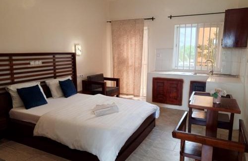 Kribi Apartment | Atlantic view studio with Kitchen by Casa