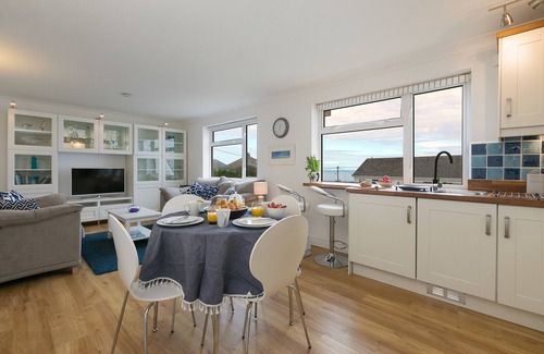 Carbis Bay Cottage | Atlantic Waves