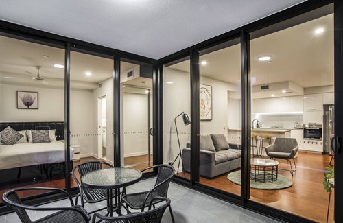 South Brisbane Apartment | Atlas Apartments by CLLIX