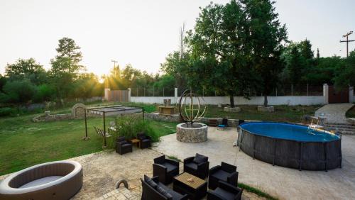 Gouvia House | Atlas Mansion-4 Bedroom Home