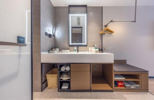 Baohe Hotel | Atour Hotel Hefei Luogang Central Park Shanghai Road