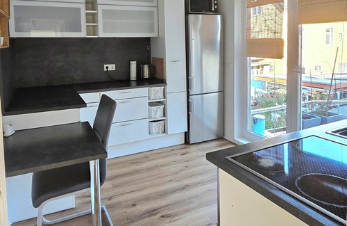 Hemelingen Apartment | Attractive 3-room apartment in a quiet, central, easily accessible location