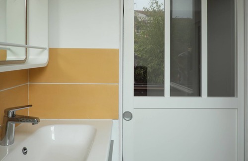 Rochefort Apartment | Attractive new 30m2 T2 apartment, close to amenities, town center and spa.