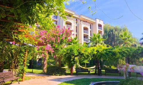 Sunny Beach Apartment | Attractive Studio-Apartment in Sunny Beach Cascadas Family Resort