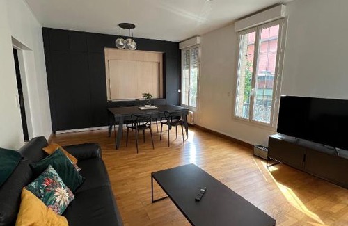 Anatole France Danton Apartment | Au Cœur de Coty Le Havre 3 chambres et billard 90m2 - Les Appartements Océane