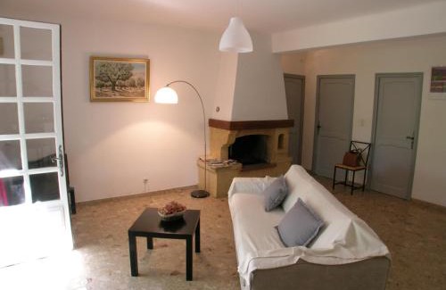 Avignon House | Au charme et à la campagne