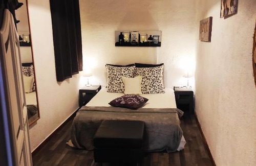 Pezenas Apartment | Au QUATRE 1er étage centre historique