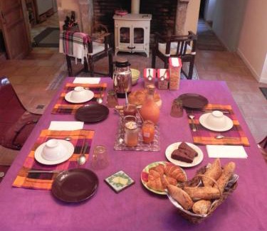 Saint-Laurs Bed & Breakfast | Au Son du Jardin Poitevin