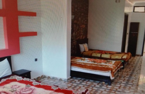 Aqesri Hotel | Auberge BAB IMOUZER