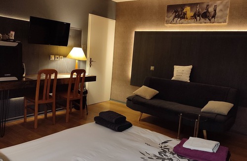 Tendon Hotel | Auberge de la Poirie